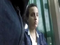 এবং একটি মুখ ভিডিও স ...